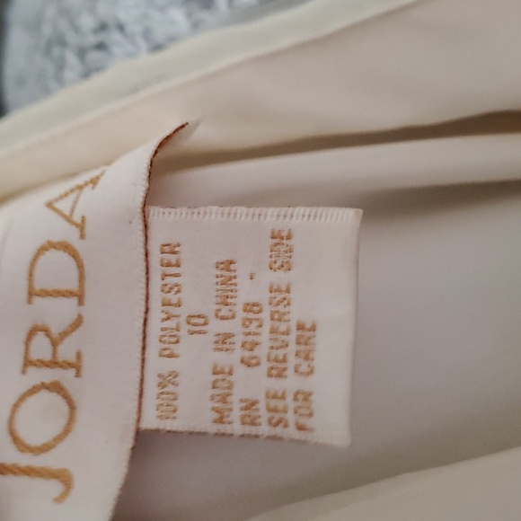 Shirt - Picture 3 of 4